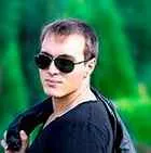 Поздняков Леонид